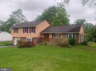 106 White Oak Rd, North Wales, PA 19454