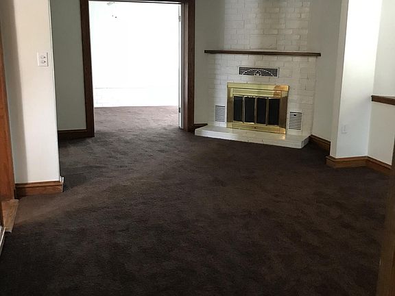 5th image of 2311 W Willow Ln