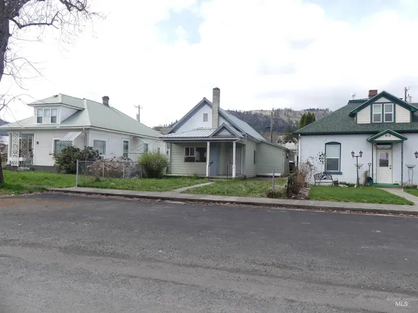 414 Idaho St, Kamiah, ID 83536