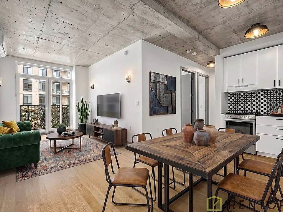 1st image of 338 Evergreen Ave Unit 320