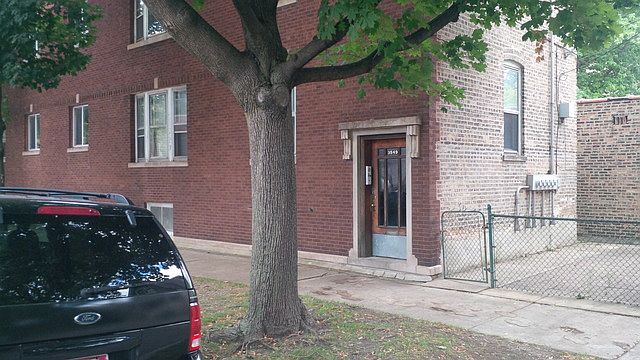 1st image of 3549 N Seeley Ave #2