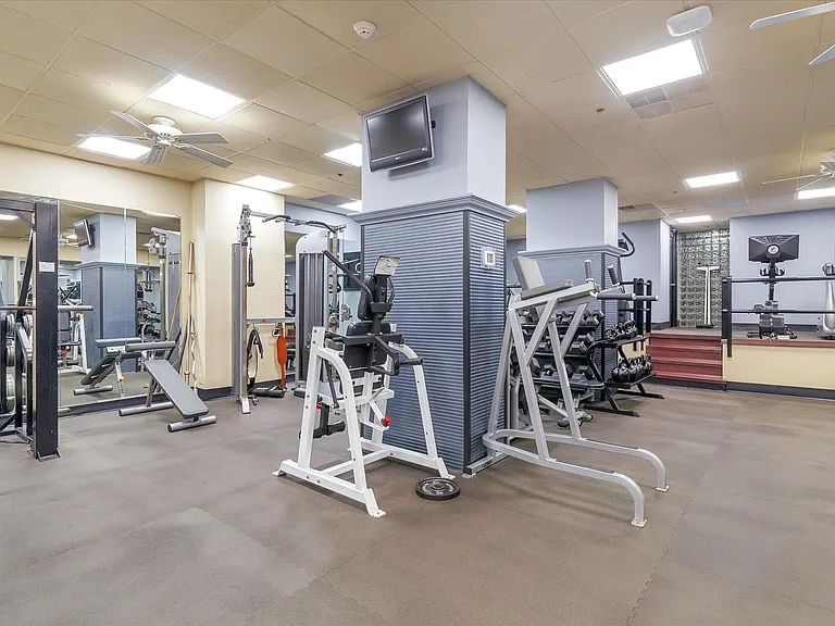 200 Old Palisade Rd #Penthouse 4/5 — Photo 42
