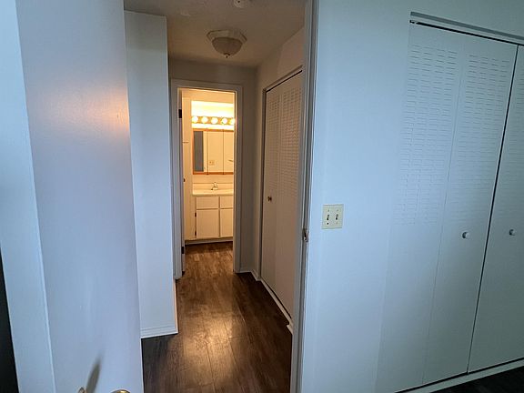 2nd image of 4008 W Erie Ave #K