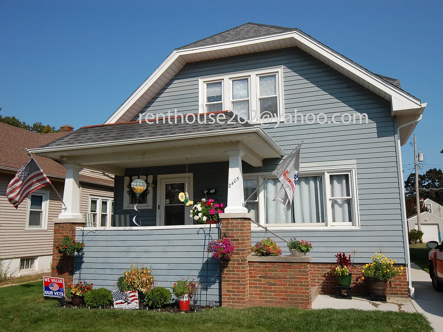 2 bed, 800 sqft, $1,300 — Photo 1