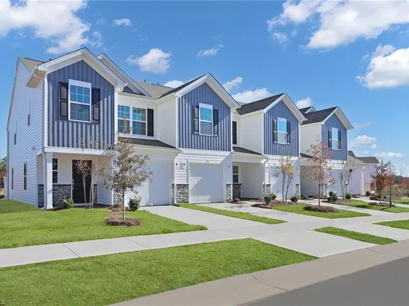 167 Plumtree Ct, King, NC 27021