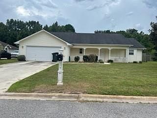 1st image of 110 Sago Palm Dr