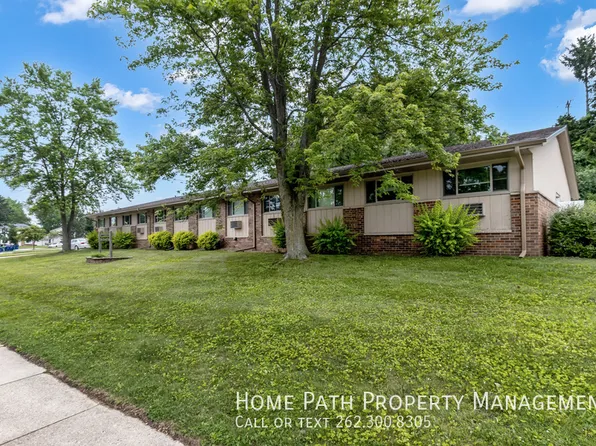 1645 Highland Dr #10, Grafton, WI 53024