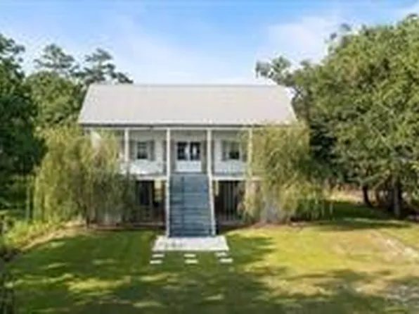 110 Mulberry Ave, Mandeville, LA 70448