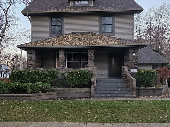 805 E Center St, Le Roy, IL 61752