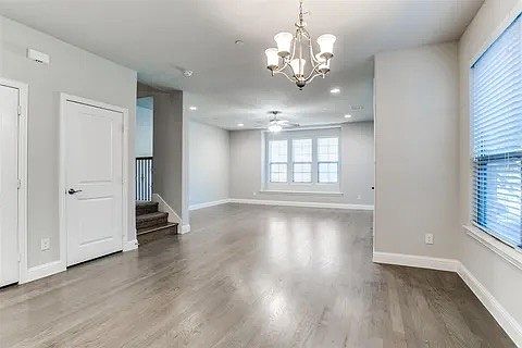 3rd image of 4667A Dozier Rd