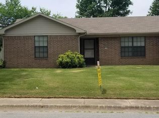 1506 Willard St, Springdale, AR 72762