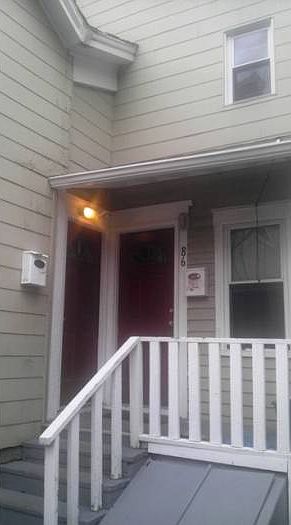 Entrance to Apt