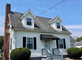 364 Ceylon Rd, Carmichaels, PA 15320