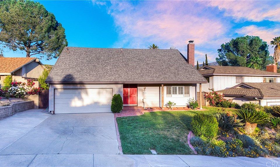 1st image of 29116 Flowerpark Dr
