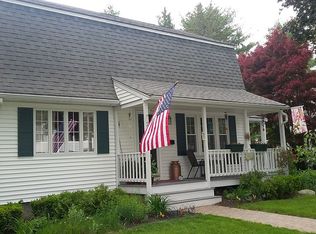 25 Pleasant Pl, Norwood, MA 02062