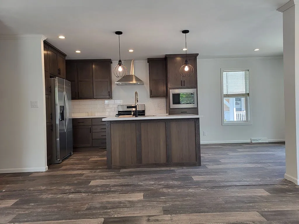 2 bed, 2.0 bath, 1198 sqft, $1,850 — Photo 2