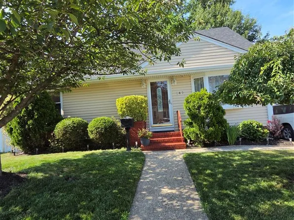 147 Merritt Ave, Bergenfield, NJ 07621