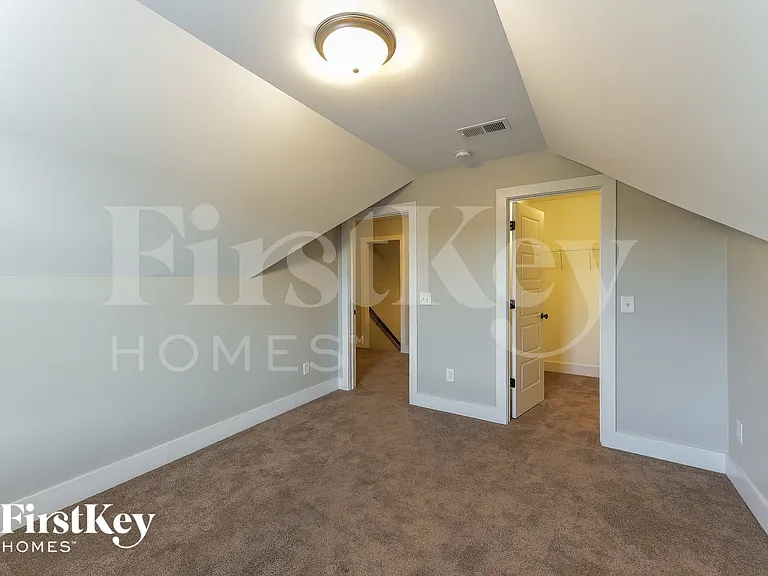 221 Union Station Dr — Photo 11