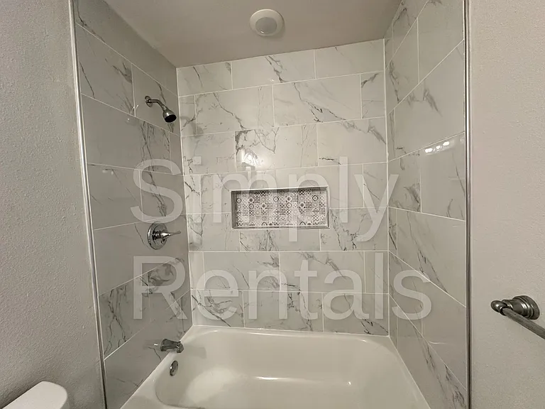 6716 Flamingo Rd — Photo 12