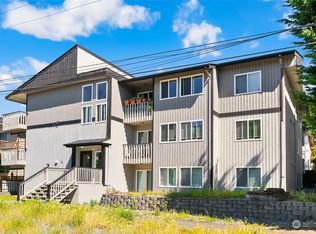 1146 N 91st St, Seattle, WA 98103