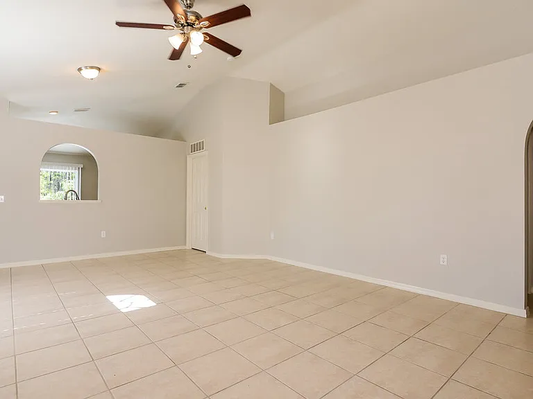 17026 Ongar Ct — Photo 5