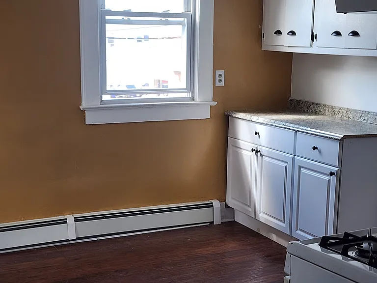 26 Union St #2 — Photo 5