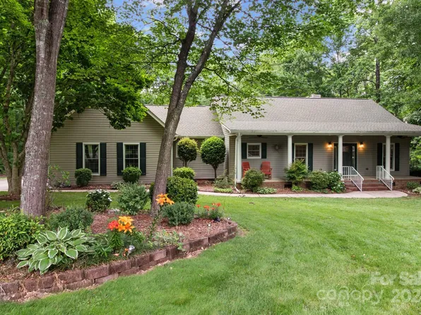 221 Willow Creek Dr, Stanfield, NC 28163