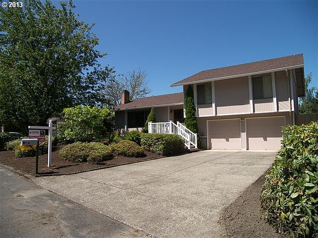 1st image of 2100 NE Cranbrook Dr