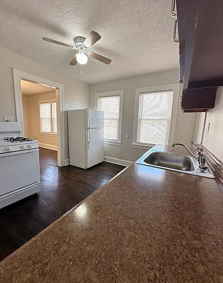 4309 Apple Ave #UP — Photo 19