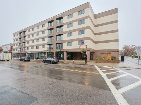 68 N Washington St Unit 210, North Attleboro, MA 02760