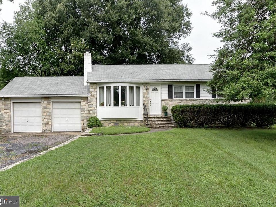 1st image of 605 Union Mill Rd