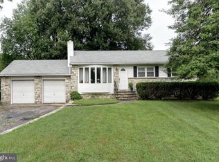 605 Union Mill Rd, Mount Laurel, NJ 08054
