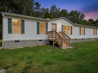 337 Valley View Dr, Byron, GA 31008