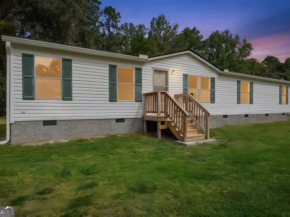 337 Valley View Dr, Byron, GA 31008