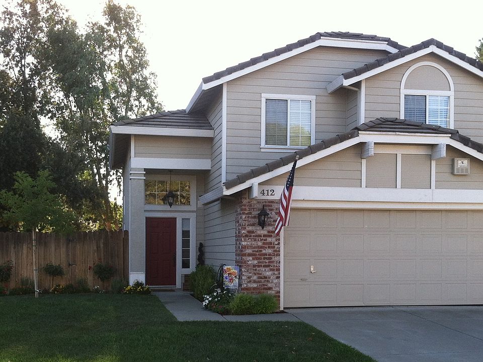 1st image of 412 Stoneybrook Ln