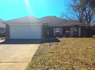 4005 Marsh Ln, Fort Worth, TX 76123