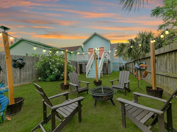 1117 29th St, Galveston, TX 77550