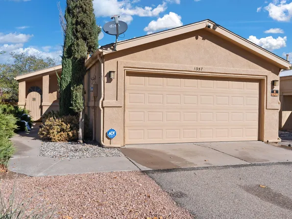 1357 Lil Ave NE, Rio Rancho, NM 87144