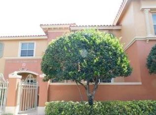 4924 Spinnaker Dr, Fort Lauderdale, FL 33312