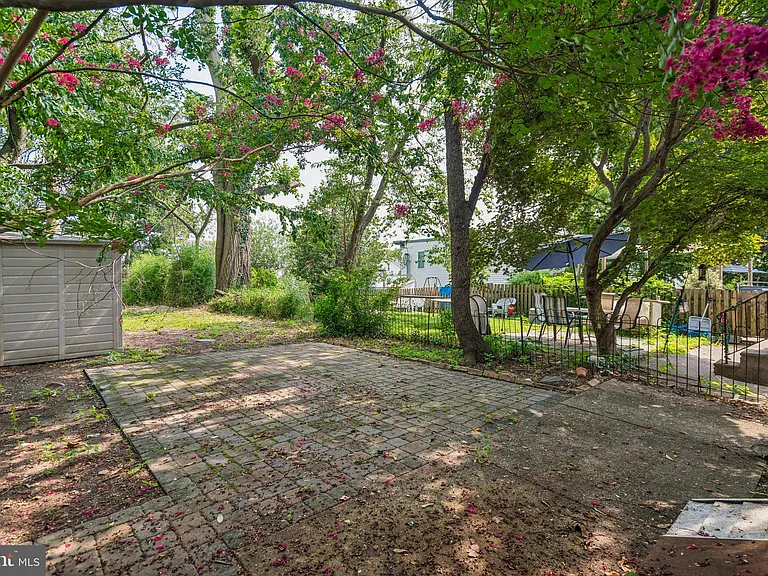 481 Gerhard St #1 — Photo 30