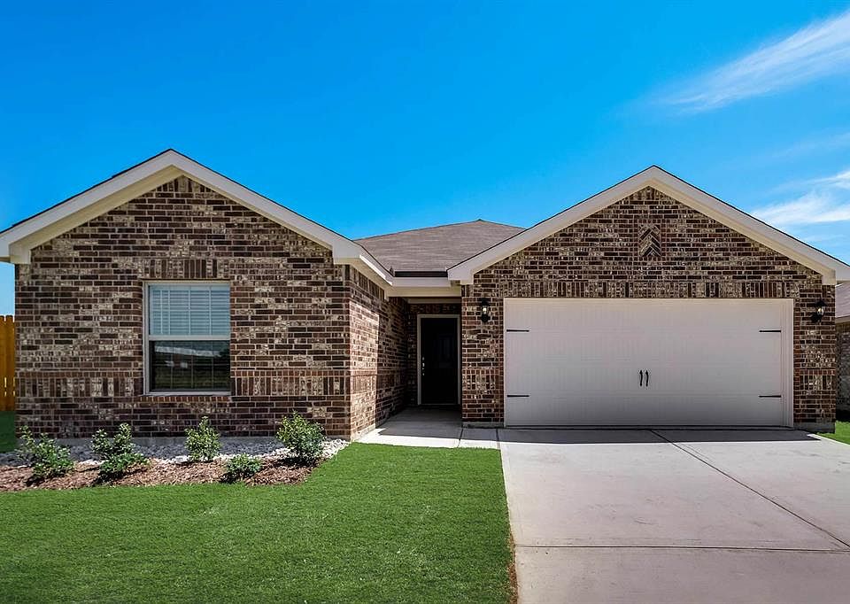 1st image of 3020 Hereford Dr