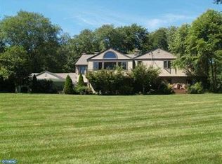 461 Rolling Rd, Bryn Mawr, PA 19010