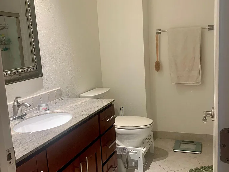 1830 Lakeshore Ave #103 — Photo 17