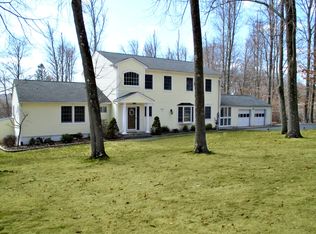 2095 Van Cortlandt Cir, Yorktown Heights, NY 10598