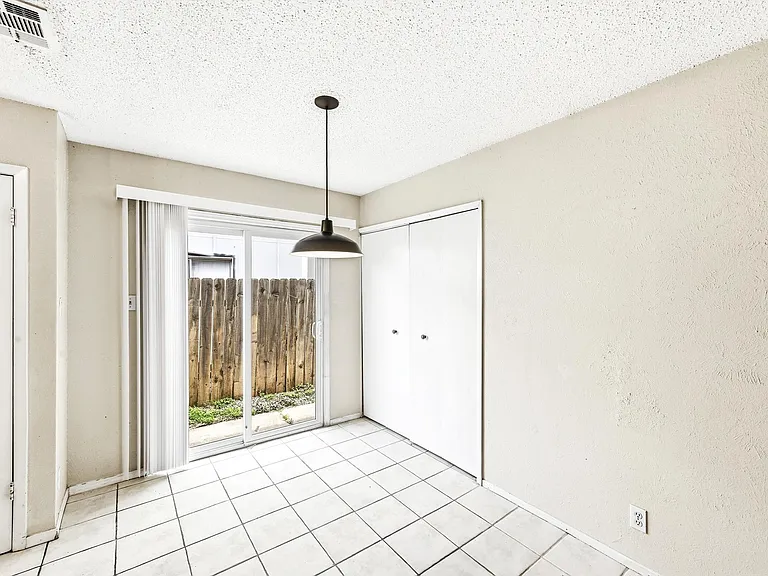 10604 Lanshire Dr #A — Photo 8