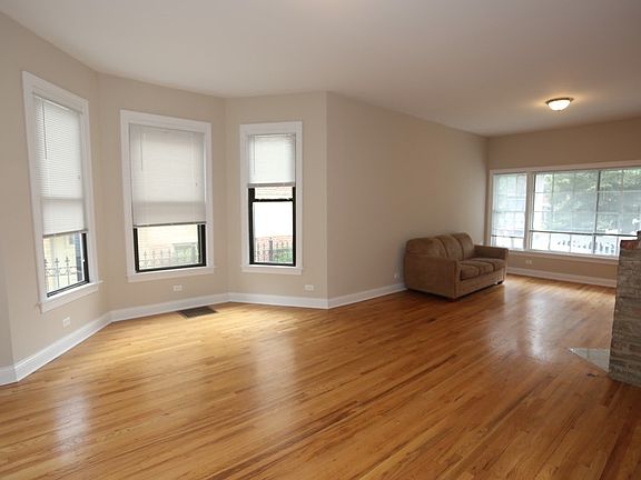 5th image of 4895 N Ashland Ave #4895