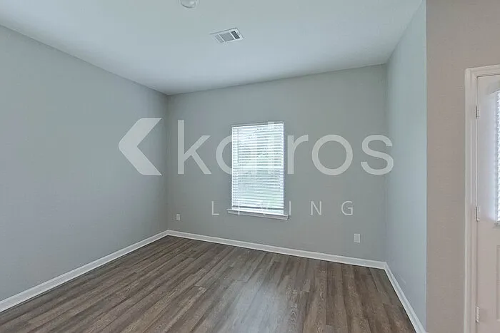 6008 Argyle Loop — Photo 12