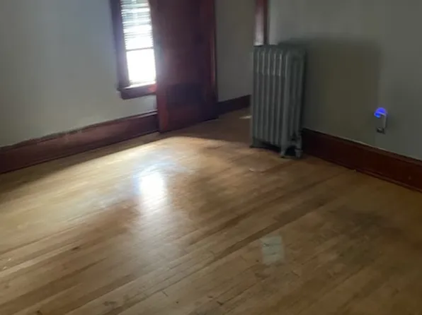 933 S Layton Blvd, Milwaukee, WI 53215