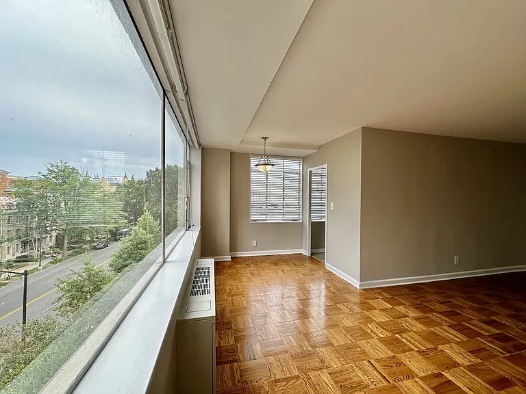 Connecticut Park Apartments — Photo 9