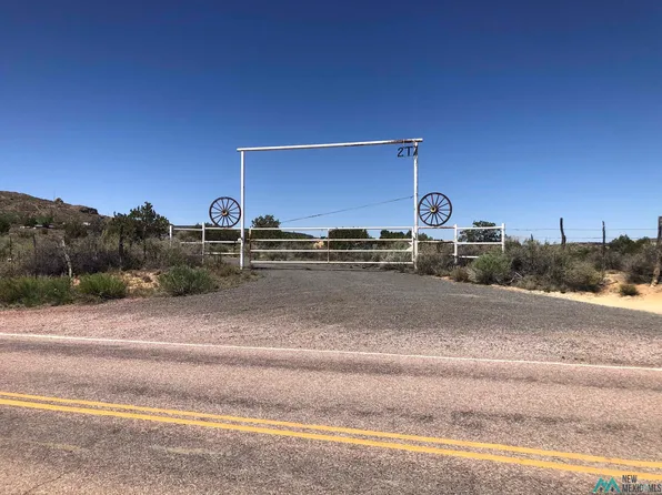 Twin Buttes Rd, Gallup, NM 87301